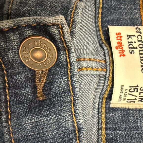 Abercrombie Kids Straight Leg Jeans Size 15/16 | Blue Denim - Picture 3 of 3